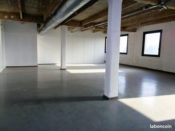 Local pro / bureaux 136 m² - Roubaix