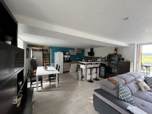 Maison 3 pièces 122 m²