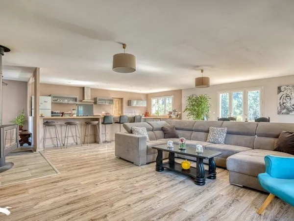 Maison 5 pièces 158 m²