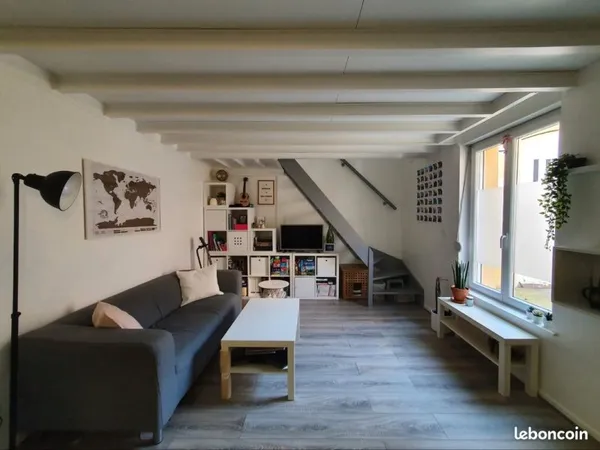 Bel appartement en duplex MEUBLÉ type F2 de 35 m² (Loi Carrez), 46 m2 au sol