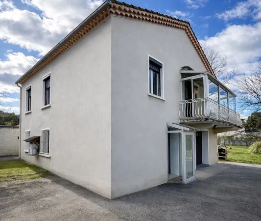Maison 5 pièces 210 m²