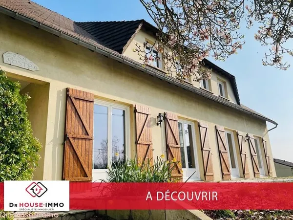 Maison traditionnelle de 240m2 avec grand terrain et sous/sous total à Port-Mort