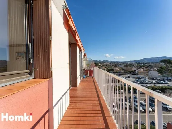 Appartement T3 de 71 m2 à Marseille 13013, Chemin de Château Gombert