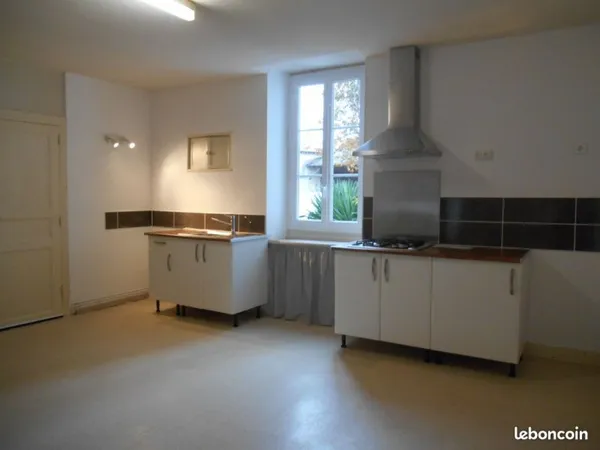 Appartement rdc f1 ruffec