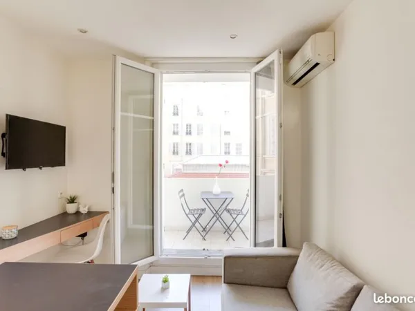 T2 meublé et équipé - wifi inclus - Balcon- Joliette