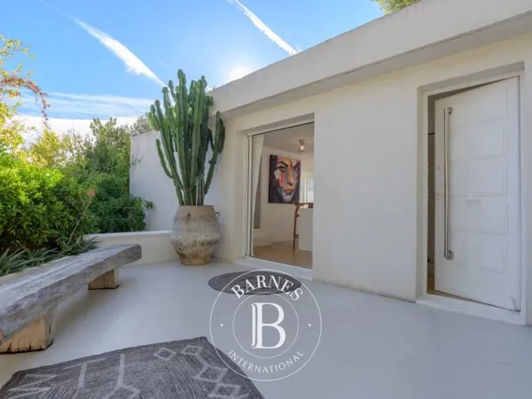 VENTE - CASSIS - VILLA - VUE MER - PISCINE - 3 CHAMBRES