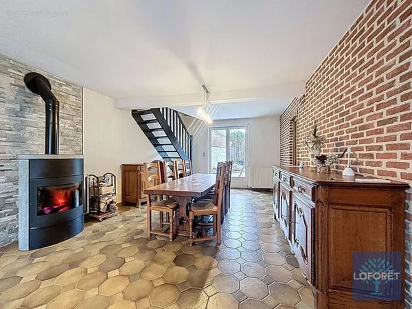 Maison Oisy 6 pièce(s) 109 m2