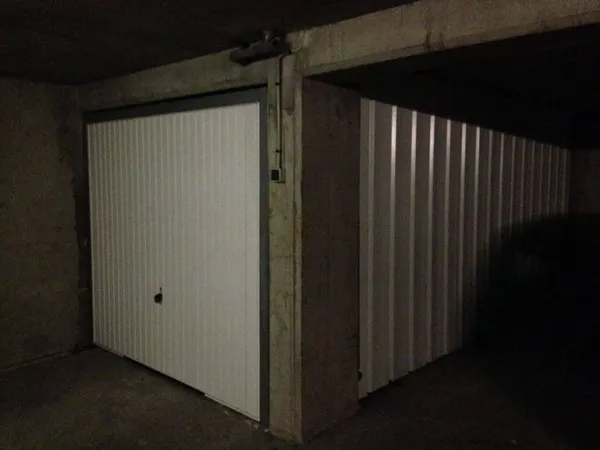 Parking 12 m²
