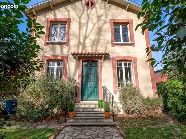 Maison 6 pièces Place Pinel