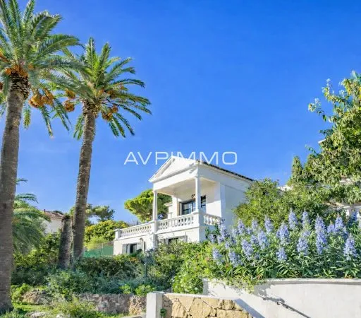 Maison 7 pièces 230 m²