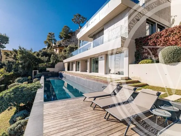 Villa 14 pièces 320 m²