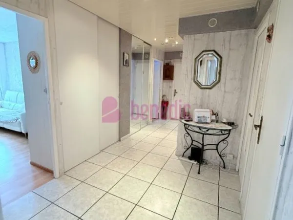 Appartement 4 pièces 81 m²