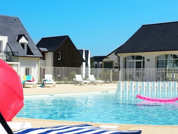 INVESTISSEMENT LOCATIF - SAINT POL DE LEON - Résidence Nemea Les Roches *** - 6.85 % de rentabilité