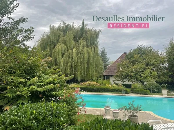 Belle propriété sur 25.48 ares avec 150 m² de plain pied + étage et sous sol