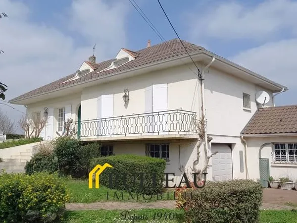 A DEUX PAS DES COMMODITES DE BLAYE