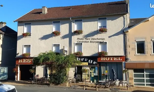 Hôtel, hôtel, restaurant 580 m² Bourganeuf