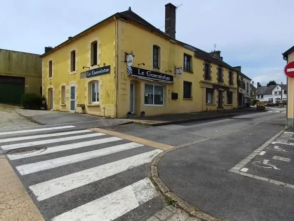 Local 381 m²