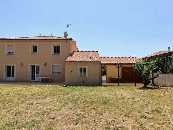 Maison famililale centre de Montaigu