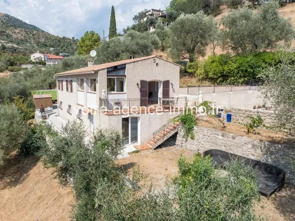 Maison de plain-pied 6 pièces 180 m²