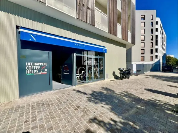 Local commercial 202 m²