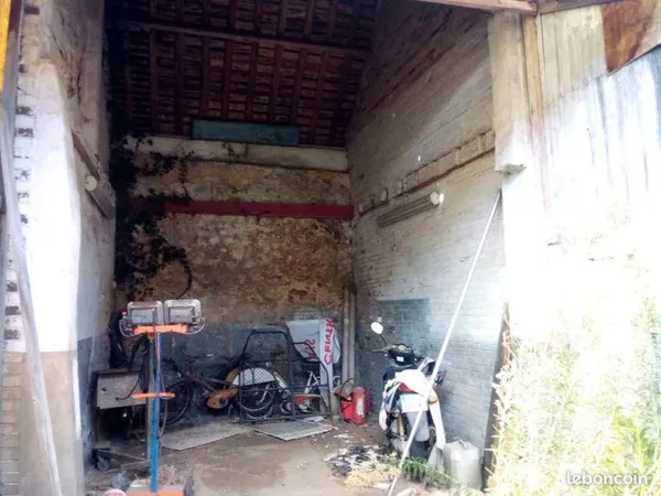Garage à céder ou à louer