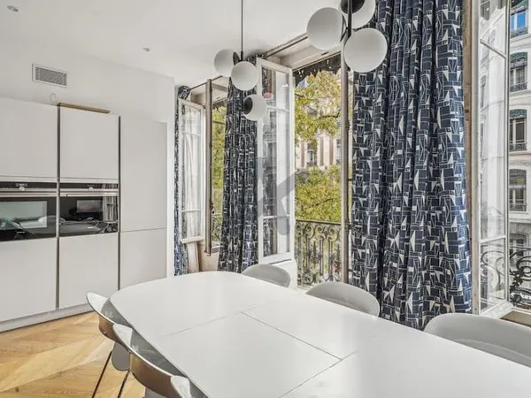Appartement 4 pièces 97 m²