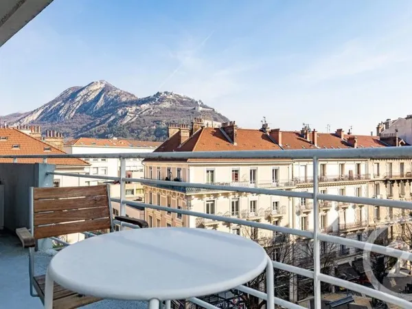 Appartement 4 pièces 117 m²