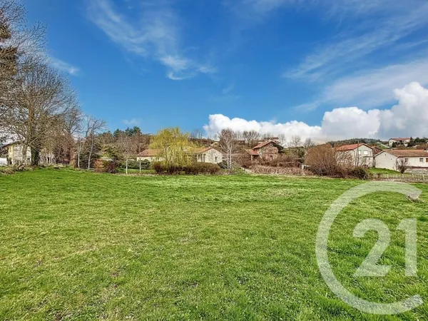 Terrain 1793 m²