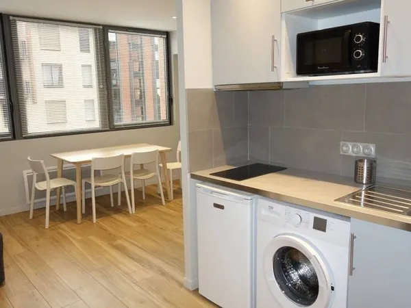 Studio 1 pièce 23 m²