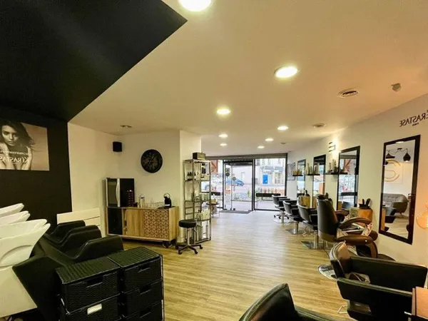 Local commercial 70 m²