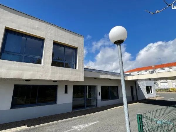 Local commercial 577 m² ROYAN