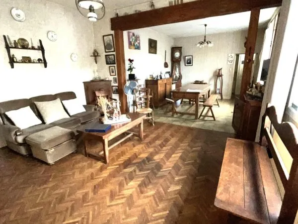 Grande longère, garage, jardin.