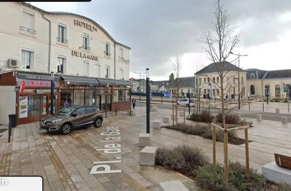 Local Emplacement 1 - Place de la Gare