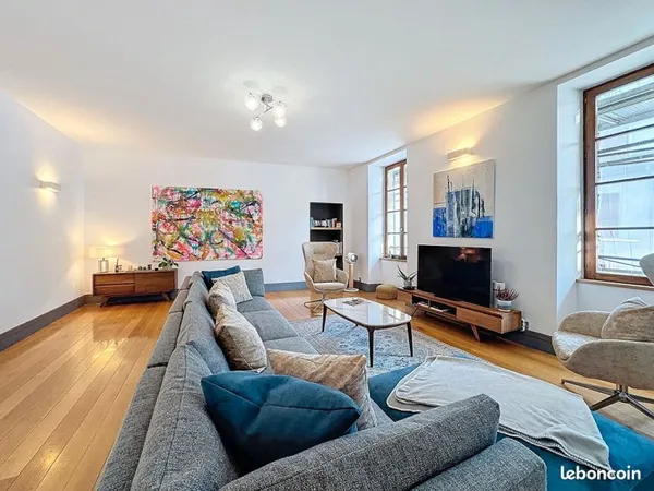 Appartement 6 pièces 194 m²