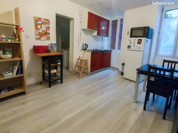 Studio meublé 28m2, centre-ville Montbéliard