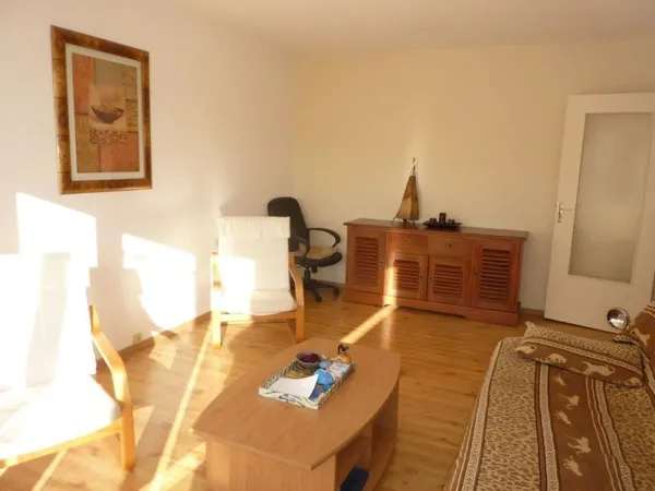 MONTBELIARD F2 meublé avec balcon et parking