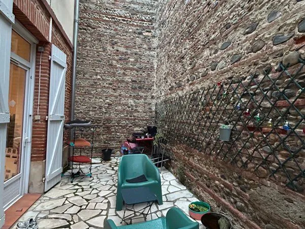Bel appartement meublé cour privative Les Carmes