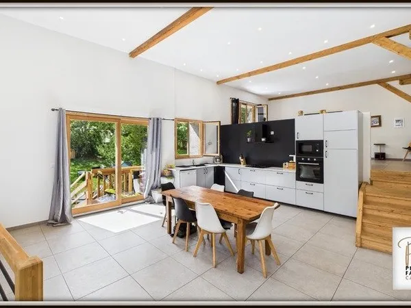 Maison d'exeption DPE A à vendre 252m² au sol à Villar Saint Pancrace