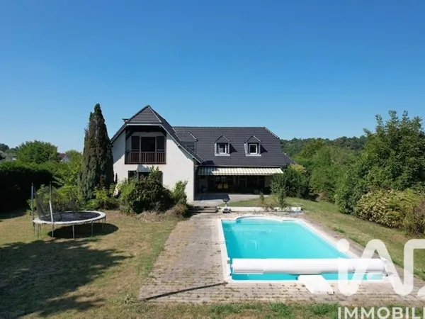 Maison 8 pièces 291 m²
