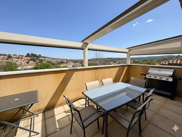 Appartement à vendre 3 pièces Cogolin (83)