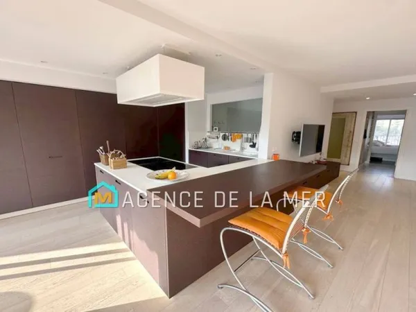Appartement 4 pièces 121 m²