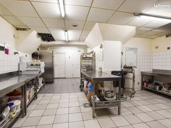 Local commercial 86 m² BESANCON