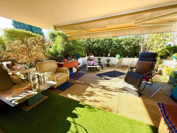 Beau T3 de 68,62m2 avec terrasse de 32m2, RDC
