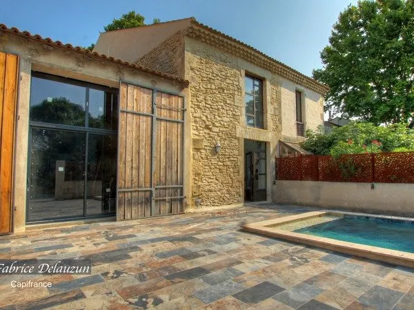 Propriete à vendre 6 pièces MAILLANE (13)