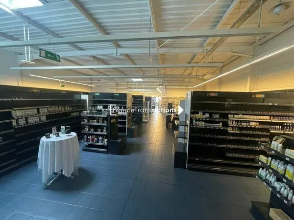 Local commercial 500 m²