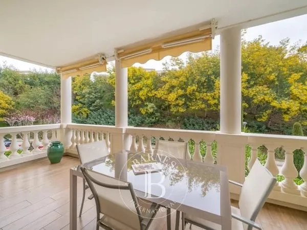 MANDELIEU LA NAPOULE - APPARTEMENT 1 PIÈCE - VUE DÉGAGÉE