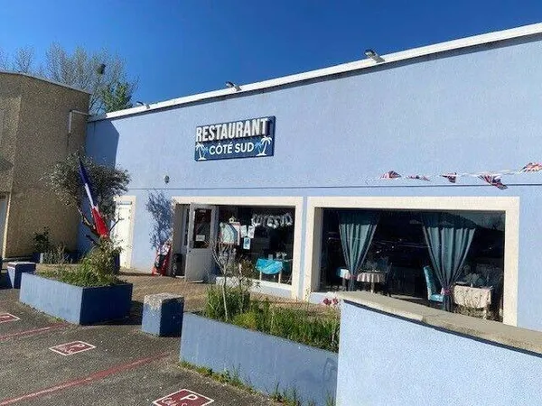 Local commercial 180 m²