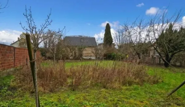Terrain 633 m²