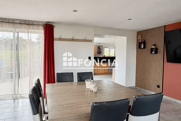 Maison 7 pièces 146 m²