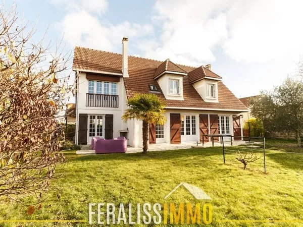 Maison 8 pièces 158 m²